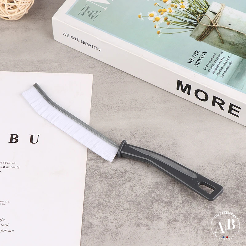 NanoBrush - Brosse de nettoyage étroite à poils raides