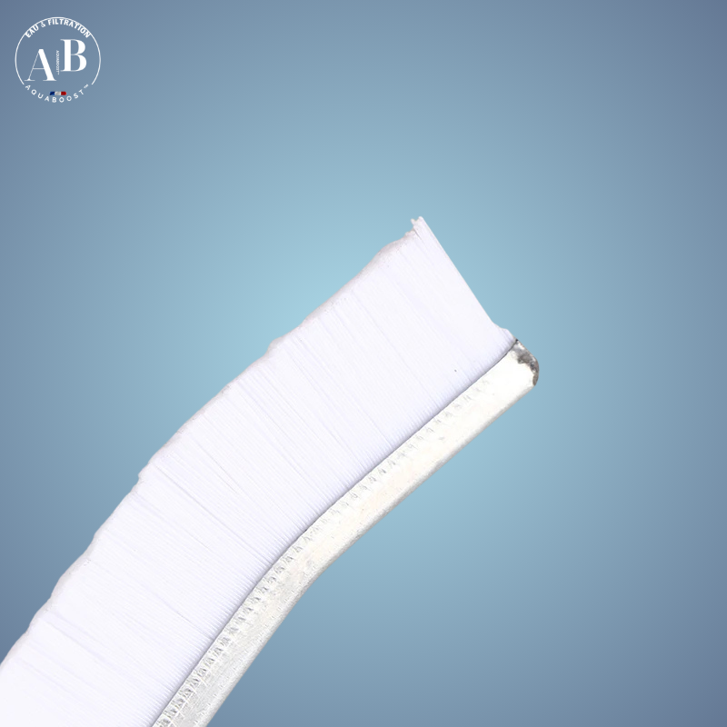 NanoBrush - Brosse de nettoyage étroite à poils raides